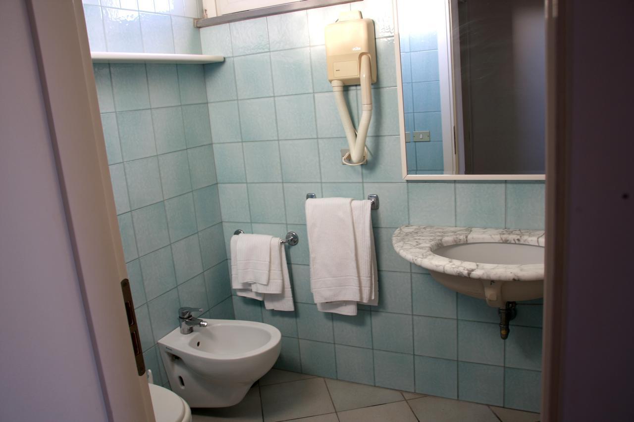 Hotel Excelsior Fano Extérieur photo