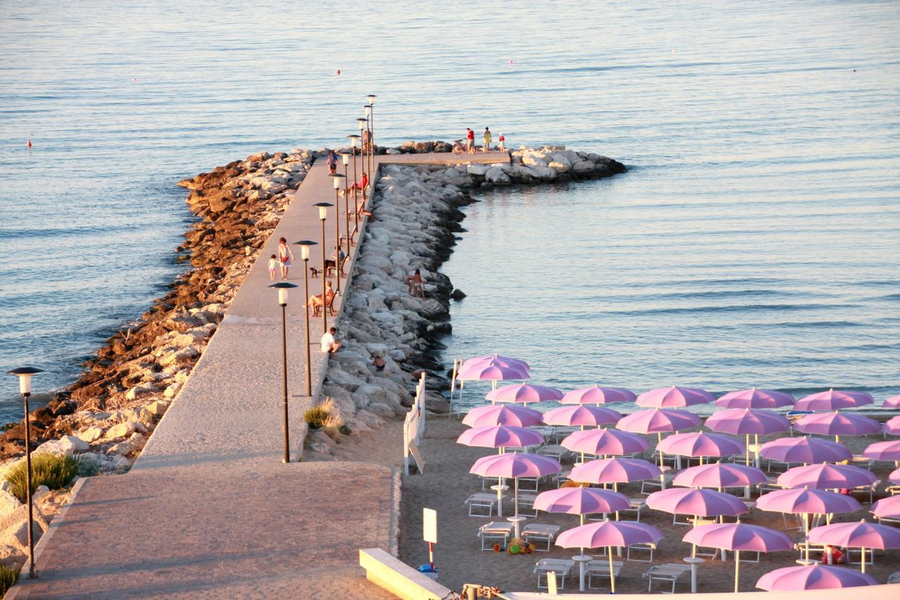 Hotel Excelsior Fano Extérieur photo
