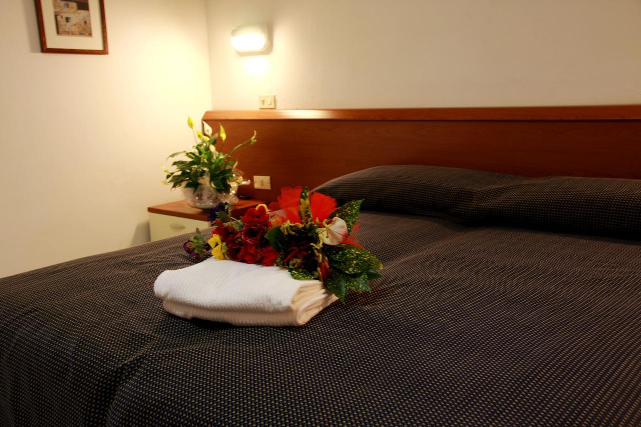 Hotel Excelsior Fano Extérieur photo